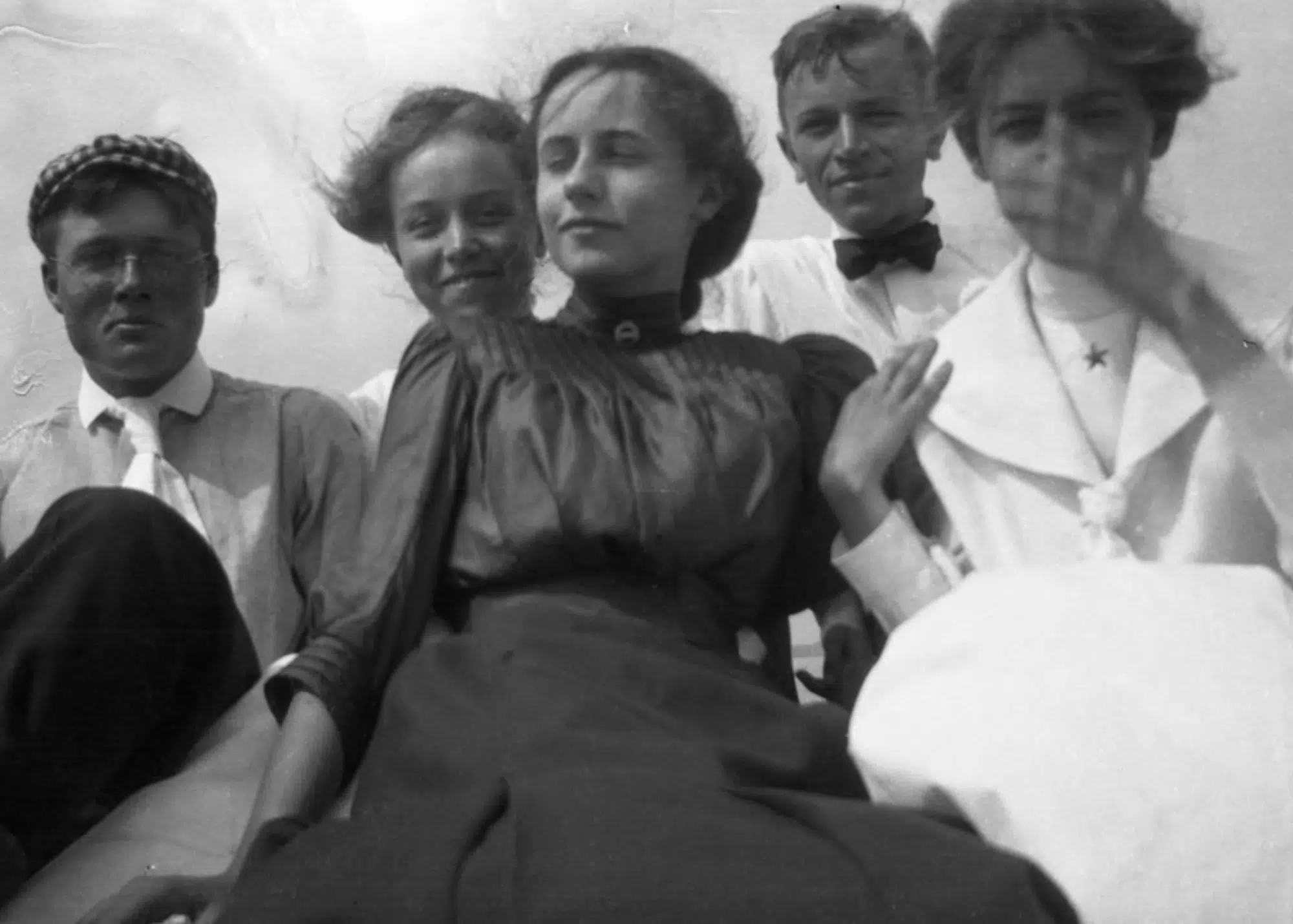 Marie Leopold, Aldo Leopold and others, in either Burlington, Iowa or Les Cheneaux. Image is from envelope labeled “Home Summer 06.”